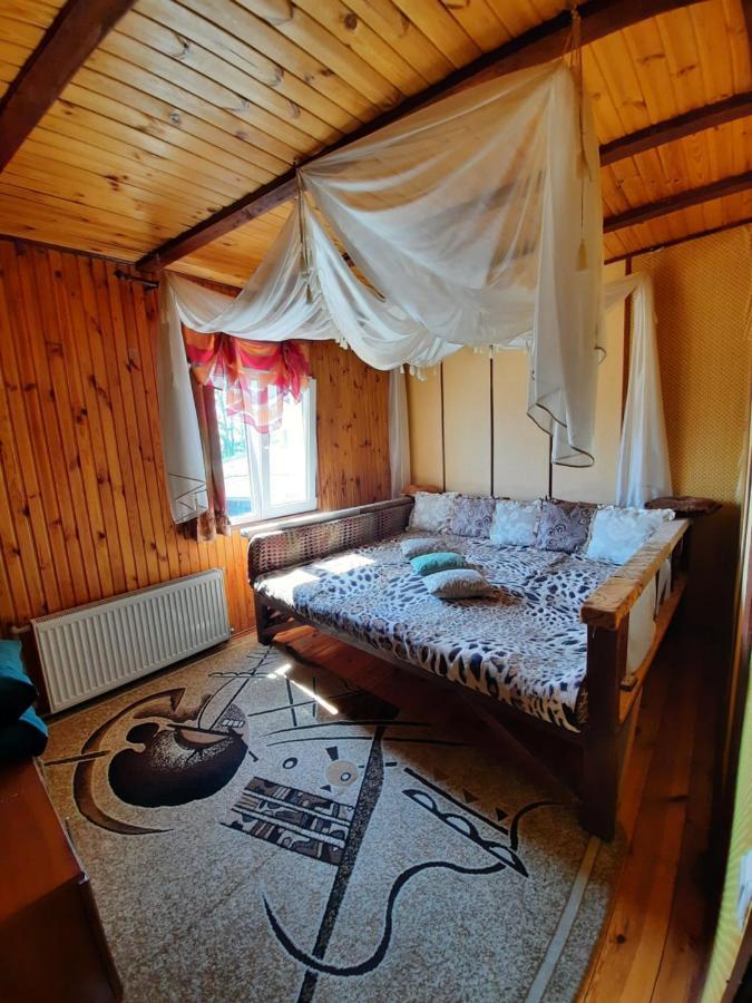 Kitech Guest House Odessa Exteriör bild