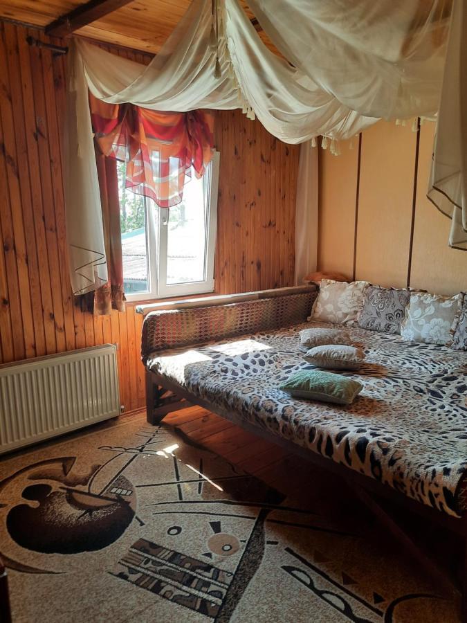 Kitech Guest House Odessa Exteriör bild